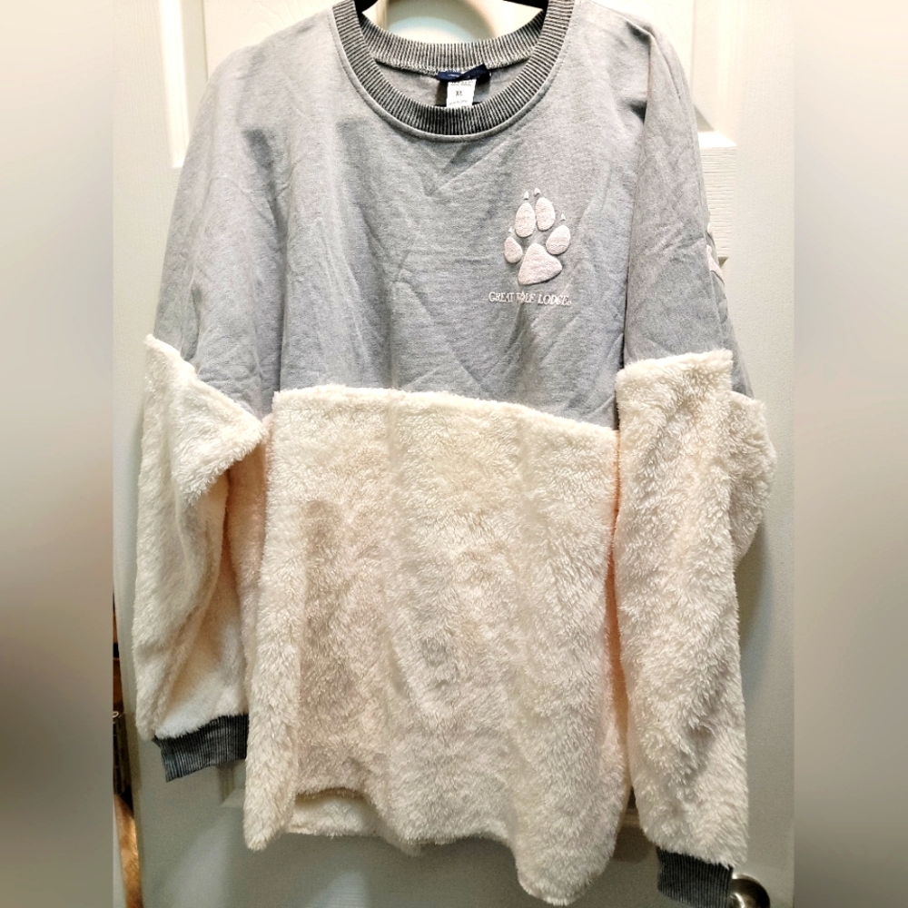 Spirit Jersey Great Wolf Lodge "The Struggle Is Real" XL Sweatshirt